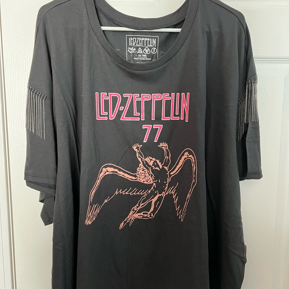 Band tee | torrid